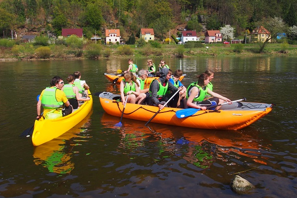 Na raftu či kanoi do Labského kaňonu.